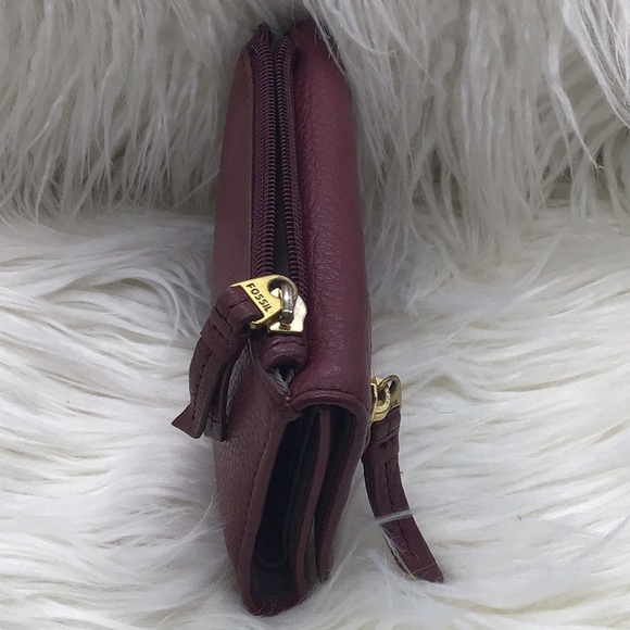 Fossil Burgundy Pebble Leather Wallet - Picture 7 of 7